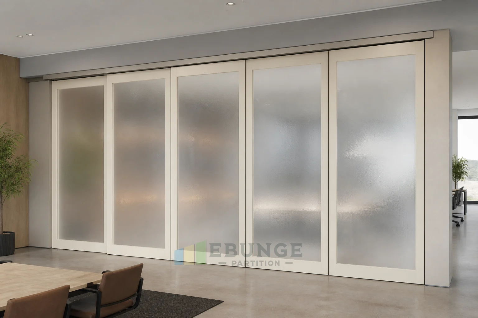 How to Coordinate AV Equipment with a Movable Glass Wall — conceito explicativo de parede de vidro móvel EBUNGE para aplicação alternativa em interiores